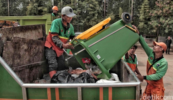 Ilustrasi pengelolaan sampah