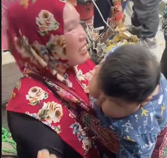 Viral Bayi 1 Tahun Berbobot 25 Kg, Ternyata Ini Penyebabnya Viral Bayi 1 Tahun Berbobot 25 Kg, Ternyata Ini Penyebabnya