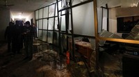 Taliban Pakistan mengatakan para pejuangnya menyerbu kompleks yang dijaga ketat oleh pihak keamanan tersebut.  