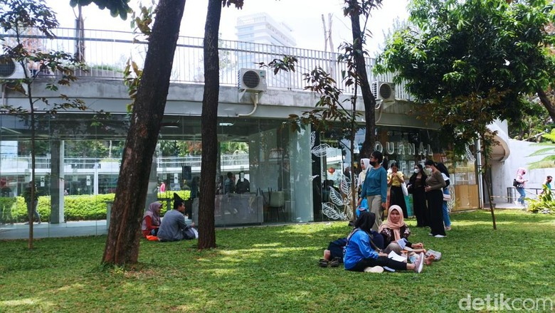 taman Literasi Blok M atau Taman Literasi Martha Christina Tiahahu taman Literasi Blok M atau Taman Literasi Martha Christina Tiahahu