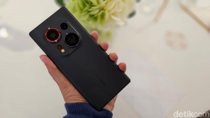 Tecno Phantom X2 Pro