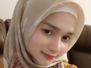 5 Potret Penampilan Valent Olivia Kini Berhijab, Siap Menikah?