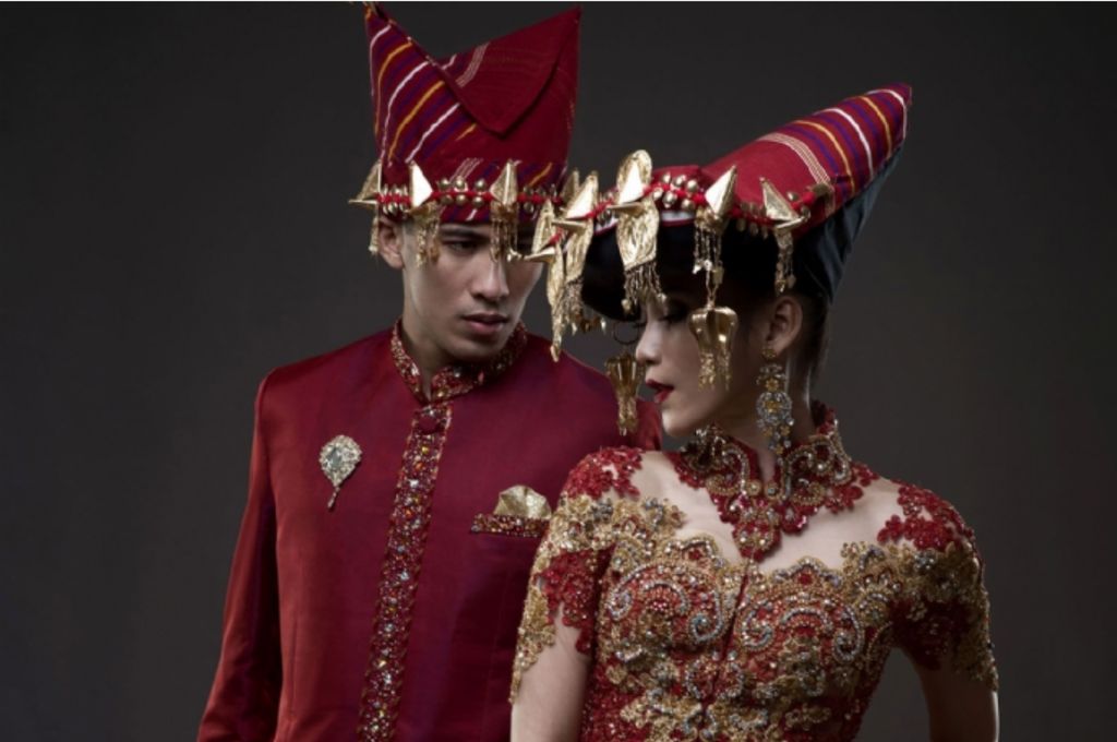 Mengenal Baju Pengantin Adat Batak Khas Karo Hingga Mandailing