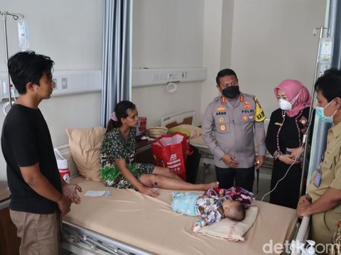 Bayi dengan nama Bara Kartanegara kondisinya stabil meski sempat gegar otak ringan saat tertimpa tembok saat ledakan petasan di blitar