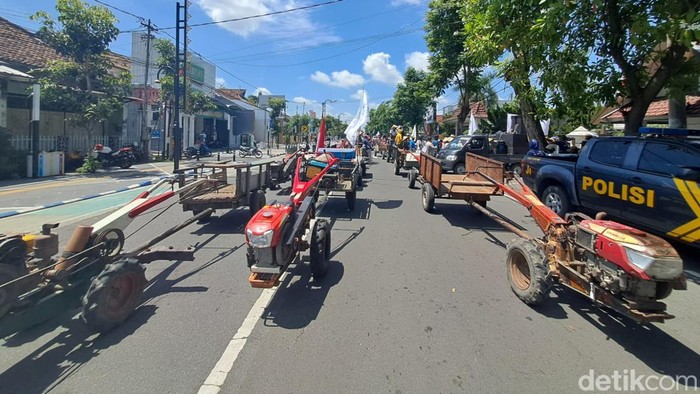 demo petani jombang