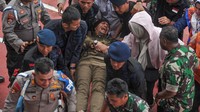 Sebagai informasi, Pada proses evakuasi hari ketiga ini, ada sebanyak 6 helikopter yang disiagakan.