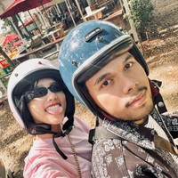 Thariq sendiri sebenarnya sudah memiliki rencana untuk berumah tangga di tahun ini. Namun mengingat hubungannya yang baru kandas, Thariq pun hanya bisa menahan tangis ketika ditanya oleh Atta mengenai keinginan berumah tangganya itu. Foto: Instagram/@fuji_an