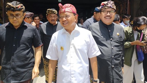 Gubernur Bali Wayan Koster saat berada di Art Center, Denpasar, Selasa (21/2/2023).
