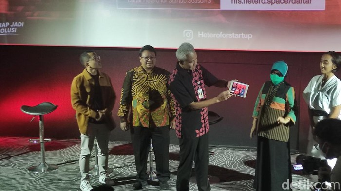 Gubernur Jateng Ganjar Pranowo meluncurkan HFS Season 3 di Semarang, Selasa (21/2/2023).