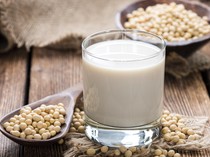 Tak Hanya Enak dan Menyegarkan, Inilah 16 Manfaat Susu Kedelai