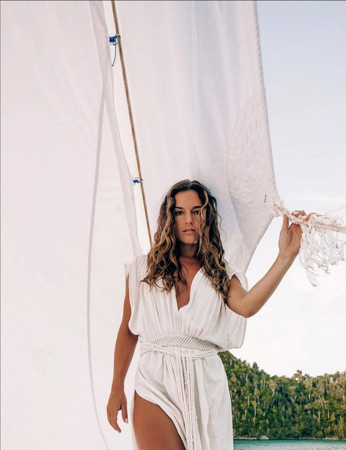 Influencer Alexandra Saper Alexandra Saper, influencer tinggal di Bali yang diikuti penguntit.