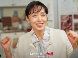 7 Foto Jeon Do Yeon, Pemain Crash Course In Romance Dianggap Terlalu Tua
