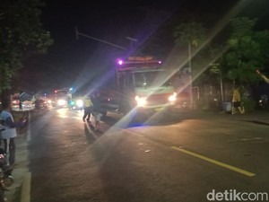 10 Orang Terluka akibat Bus Sugeng Rahayu Ugal-ugalan Terguling di Nganjuk
