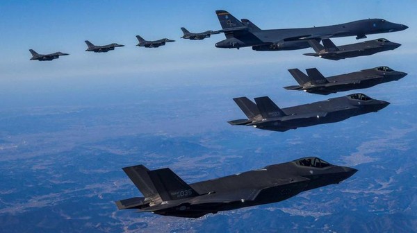 Korsel-AS Gelar Latihan Jet Tempur Usai Korut Tembak Rudal