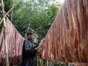 Pakai Pewarna Alami, Ini Mengapa Harga Kain Tenun Baduy Tembus Jutaan
