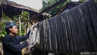 Kemudian kain dijemur sampai kering selama 4 hari.