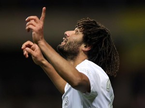 Beda Dua Pemain Arsenal: Satu Bela Israel, Satu Bela Palestina