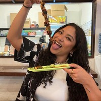 Nadine sebelumnya pernah mencoba mengikuti jejak ibundanya dengan menjadi salah satu peserta di ajang Idola Cilik. Memiliki kulit eksotis dan rambut ikal, Nadine memang terlihat begitu mirip dengan sang mama. Foto: Instagram/@nadinemmanuella