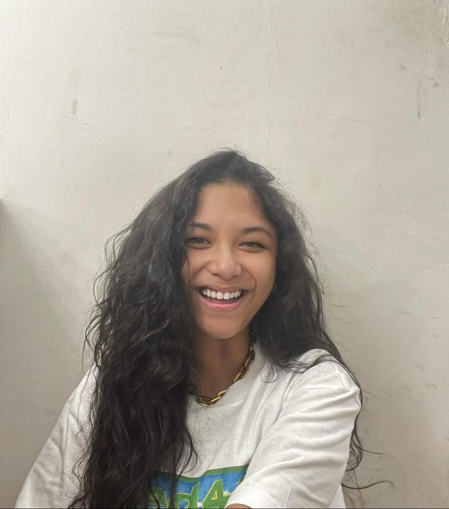 Saat ini Nadine masih aktif di dunia entertainment dengan membintangi series berjudul Kitab Kencan. Dalam series tersebut Nadine akan beradu akting dengan Aurelie Moeremans dan beberapa aktor serta aktris muda lainnya. Foto: Instagram/@nadinemmanuella