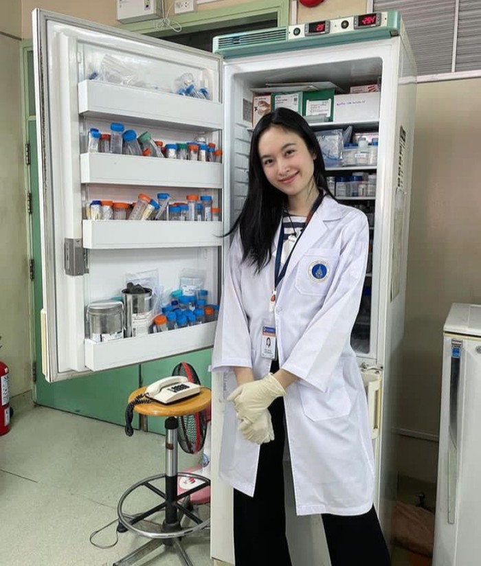 Sisi Lain Transgender Nong Poy, Peneliti dan Pendiri Perusahaan Farmasi