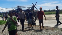Sedikitnya 18 warga dievakuasi dan diungsikan ke Mimika imbas dari ancaman Kelompok Kriminal Bersenjata (KBB) pimpinan Egianus Kogoya di wilayah Nduga.