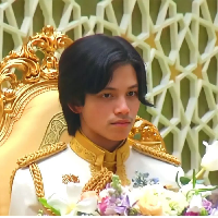 Sosok Pangeran Abdul Wakeel viral usai akun Instagram penggemarnya mengunggah penampilan terbaru putra Sultan Brunei itu. “Prince new hair,” demikian keterangan dari akun dytmabdulwakeel pada unggahan foto yang mendapatkan lebih dari 2.000 likes di Instagram itu. Foto: Dok. Instagram/@dytmabdulwakeel/@bruneiroyalfamily