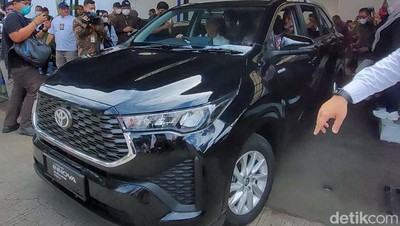 Penampakan Mobil Hybrid Toyota yang Bakal Diekspor ke Afrika-Timur Tengah