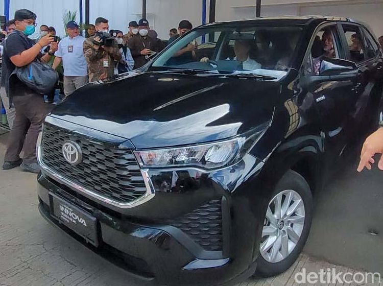 Penampakan Mobil Hybrid Toyota yang Bakal Diekspor ke Afrika-Timur Tengah
