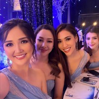 Pagi harinya, Ayu Maulida dan Adi Pane menggelar akad nikah. Keduanya akhirnya sah secara agama setelah sang suami mengucapkan ijab kabul. Foto: Instagram