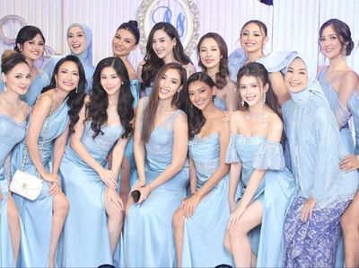 Foto: Puteri Indonesia Lintas Generasi Jadi Bridesmaid di Resepsi Ayu Maulida