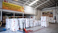 Sebanyak 105 ton bantuan kemanusiaan terlihat di Center for Cooperation with Africa di Las Palmas de Gran Canaria, Gran Canaria, Spanyol, Senin (20/2/2023).