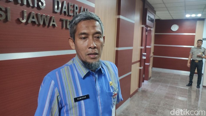 Sekda Jateng Sumarno usai rapat penanganan banjir di Kantor Gubernur Jateng, Jalan Pahlawan, Kota Semarang, Selasa (21/2/2023).