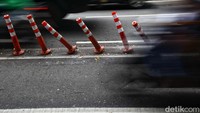 Stick cone tersebut terpantau rusak seperti patah, roboh dan usang.
