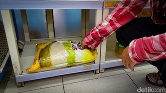Beras 5 Kg di Toko Ritel Langka, Mendag Minta Bulog Bantu Pasokan