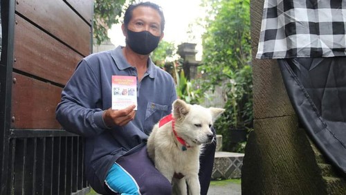 Pelaksanaan vaksinasi terhadap HPR khusus anjing di Kabupaten Buleleng, Bali, Selasa (21/2/2023).