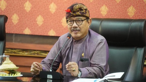 Wakil Gubernur Bali, Tjokorda Oka Artha Ardhana Sukawati ketika memimpin Rapat Persiapan Tata Kelola Destinasi Pariwisata Provinsi Bali di Kantor Gubernur Bali, Denpasar, Senin (20/2/2023)