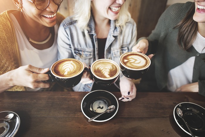 6 Tanda Coffee Shop yang Kamu Datangi Berkualitas Buruk