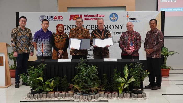 Acara penandatanganan nota kesepahaman antara Binus University dan Arizona State University beberapa waktu lalu