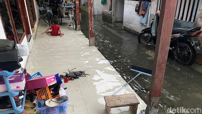 banjir di surabaya