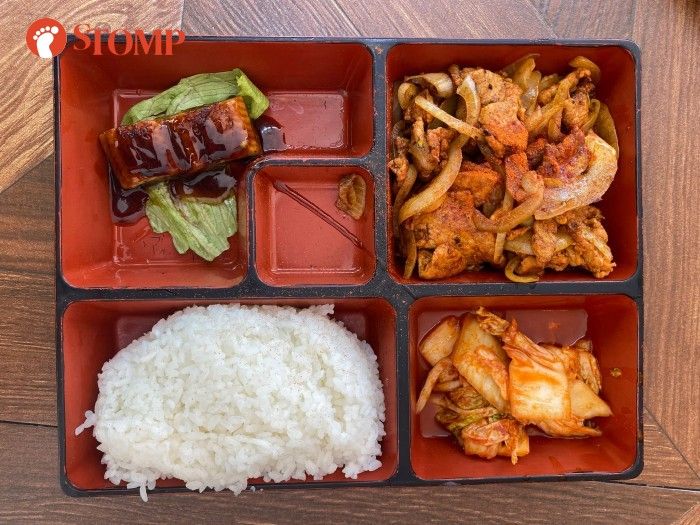 Zonk! Pesan Bento, Pelanggan Ini Dapat Lauk Sebesar Setengah Jari Saja