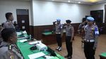 Potret Bharada Eliezer Pakai Seragam Dinas Polri Saat Sidang Etik