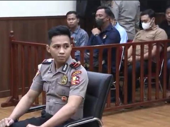 Bharada Richard Eliezer menjalani sidang etik (dok. Polri)