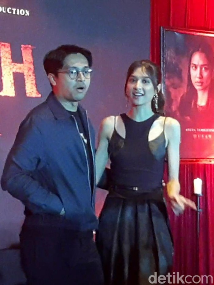 Deva Mahenra dan Mikha Tambayong Deva Mahenra dan Mikha Tambayong