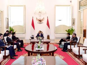 Kunjungan Pertama Sejak Dilantik, Menlu China Bertemu Jokowi di Istana