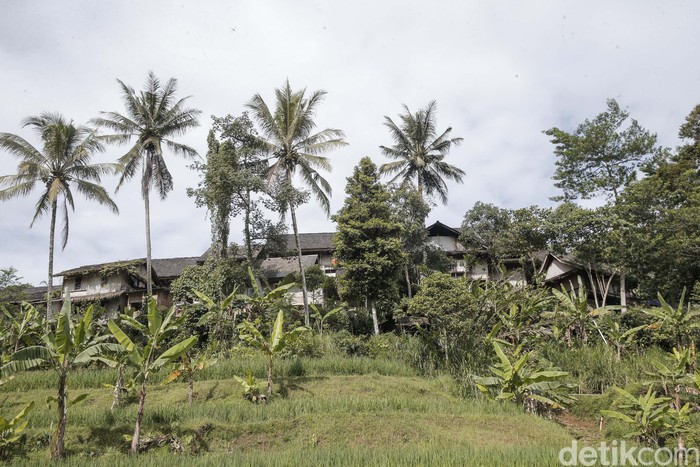 Kasepuhan Sinar Resmi