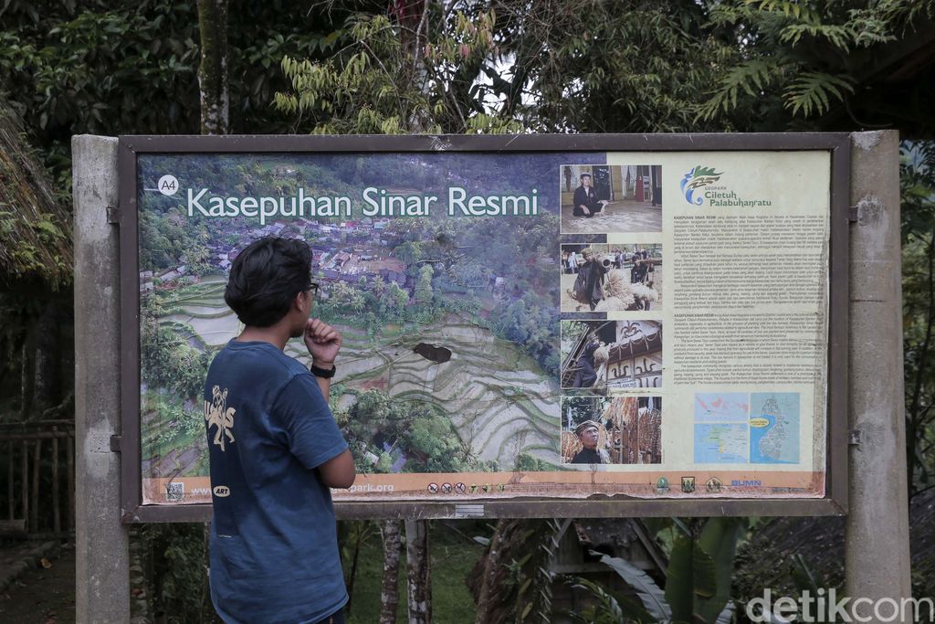 Kasepuhan Sinar Resmi