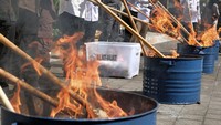 Kegiatan pemusnahan ini didominasi oleh barang bukti perkara tindak pidana narkotika selama 6 bulan terakhir.