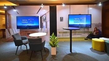 Guna menjawab kebutuhan pelanggan, perusahaan mengeluarkan produk layar interaktif baru bernama V6 Series (Classic, ViewPro, dan Transcend) dan E Series yang cocok menjadi alat bantu saat melakukan meeting di kantor, maupun solusi andal saat proses belajar mengajar berlangsung.