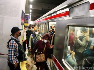 Beda dengan TransJ-MRT, KCI Masih Wajibkan Penumpang KRL Bermasker