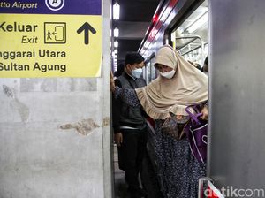 Melihat Pilar Besar Stasiun Manggarai yang Dikeluhkan Anker